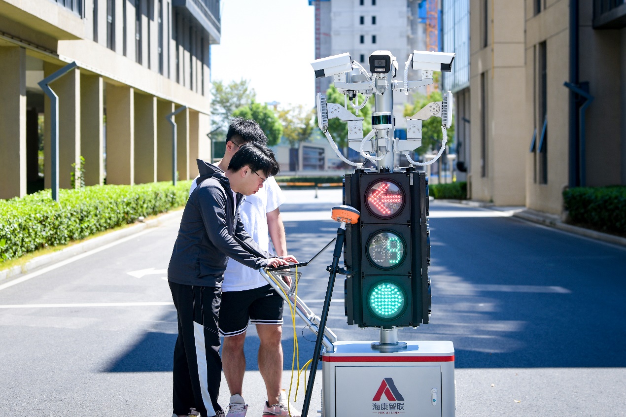 浩康智聯(lián)車路協(xié)同實(shí)訓(xùn)基地。段玉攝